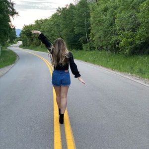 Meet your Posher, Carmen